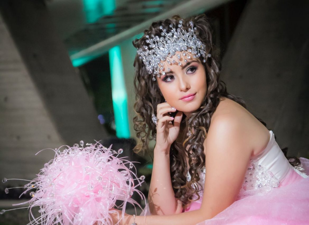 hairstyle for prom night